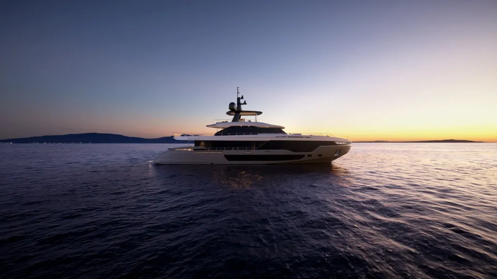 Profilo dell'Azimut Grande 36M al tramonto