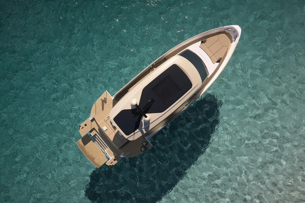 Vista zenitale dell'Azimut Seadeck 6 su acqua turchese